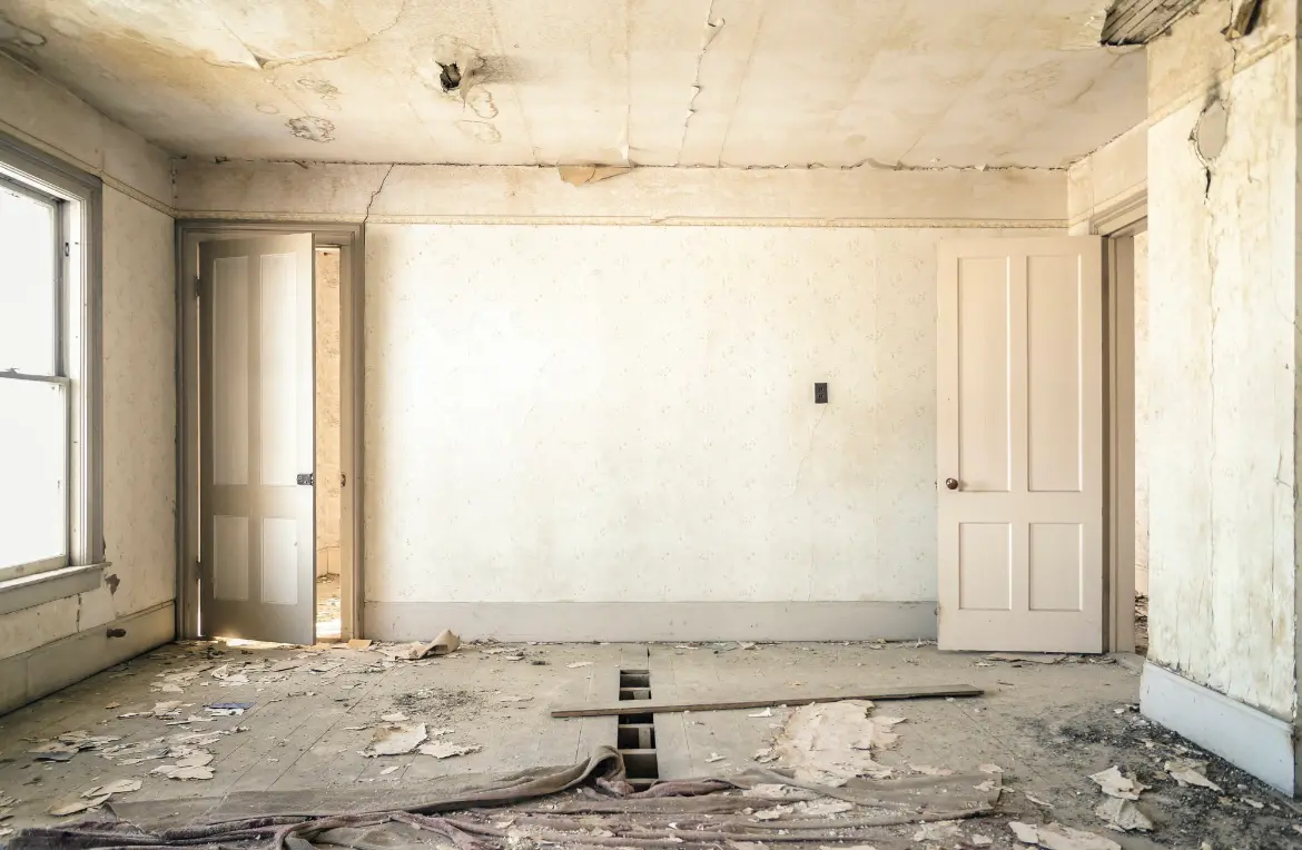 Waste disposal crew managing a cleanout project in Pleasant Prairie